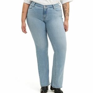 Levi's Women's Classic Boot Cut Jeans in Oahu Clouds - Size 18W